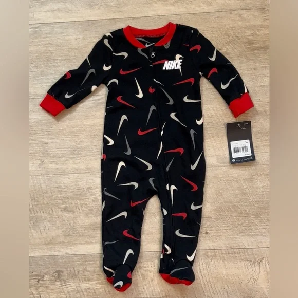 Nike Baby Set of 2 Never Worn One-Piece Jumpsuit Playsets Size  6 months - Picture 2 of 9